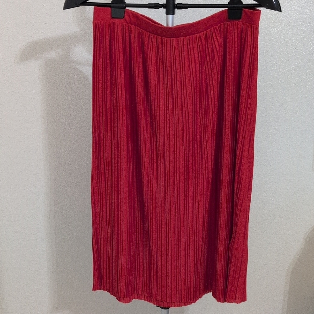 St. Tropez Orange Knee-Length Pleated Pencil Skirt